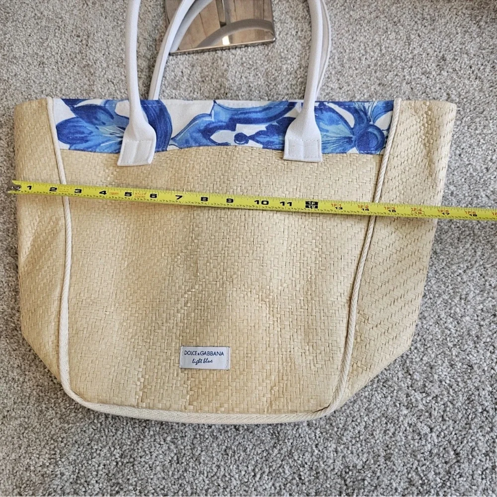 Dolce & Gabbana NWOT Tan and Blue Rattan Tote Bag - Picture 11 of 12